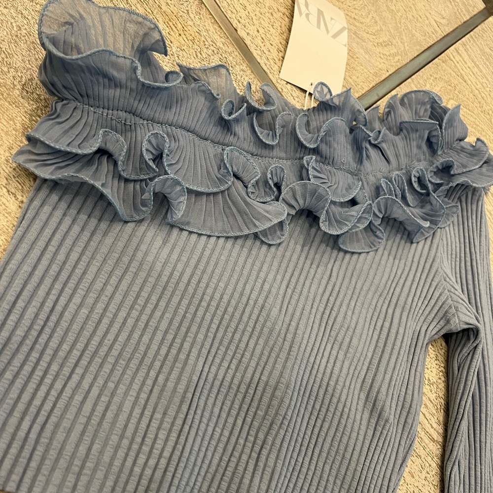 NWT ZARA Asymmetrical Blue Off Shoulder & Long Sleeve Top - Picture 10 of 12